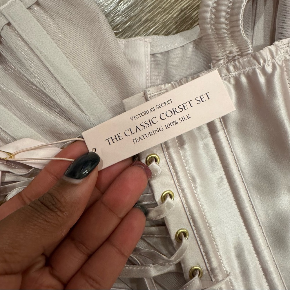 Victoria's Secret Light Pink Satin Corset Top - Picture 5 of 5